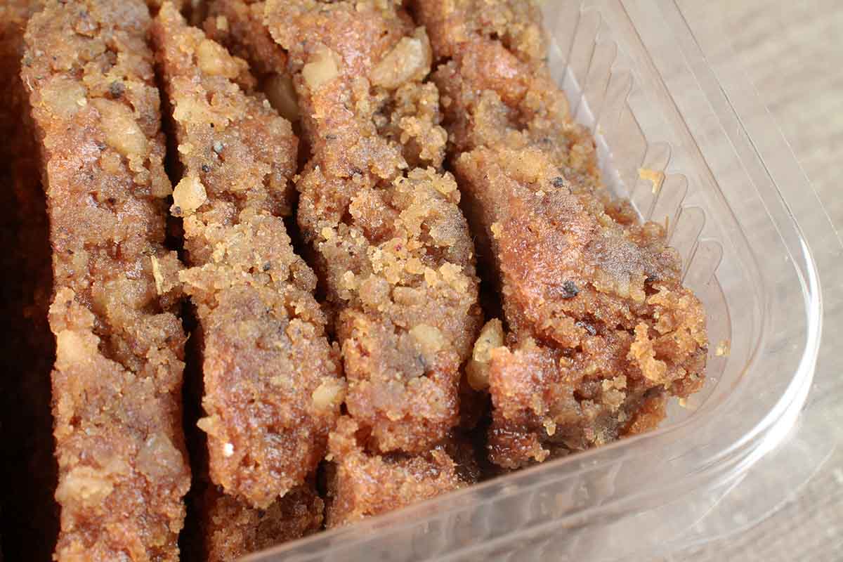 Eggless Chai Walnut Cake 200 Gm