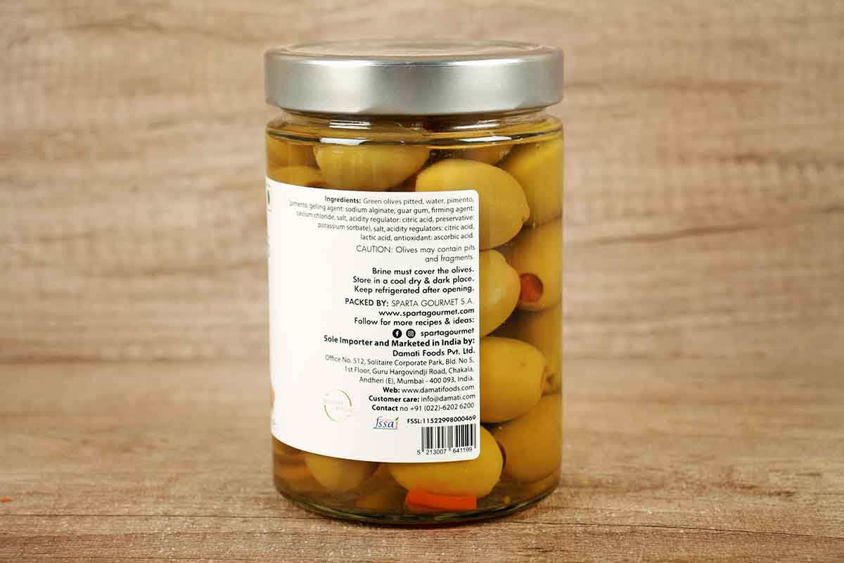 Sparta Gourmet Pimento Stuffed Green Olive 580 Gm Re Wt 310 Gm