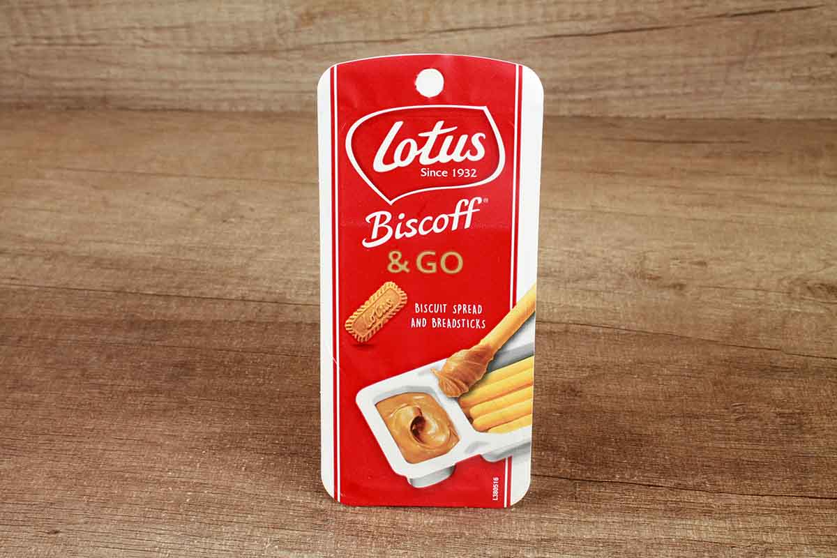 Lotus Biscoff & Go Biscuit Spread And Breadstick 45 Gm