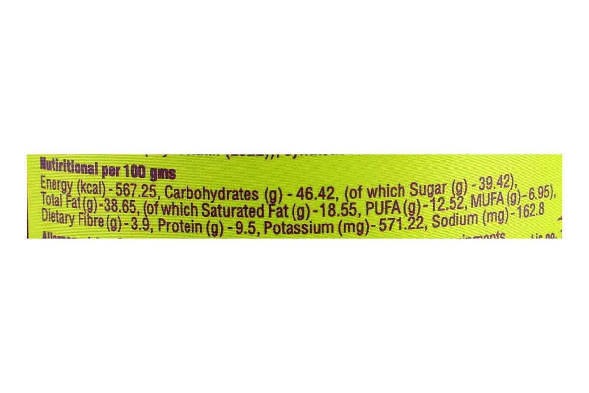 Entisi Salted Pistachio Dragees Coated Milk Chocolate 120 Gm