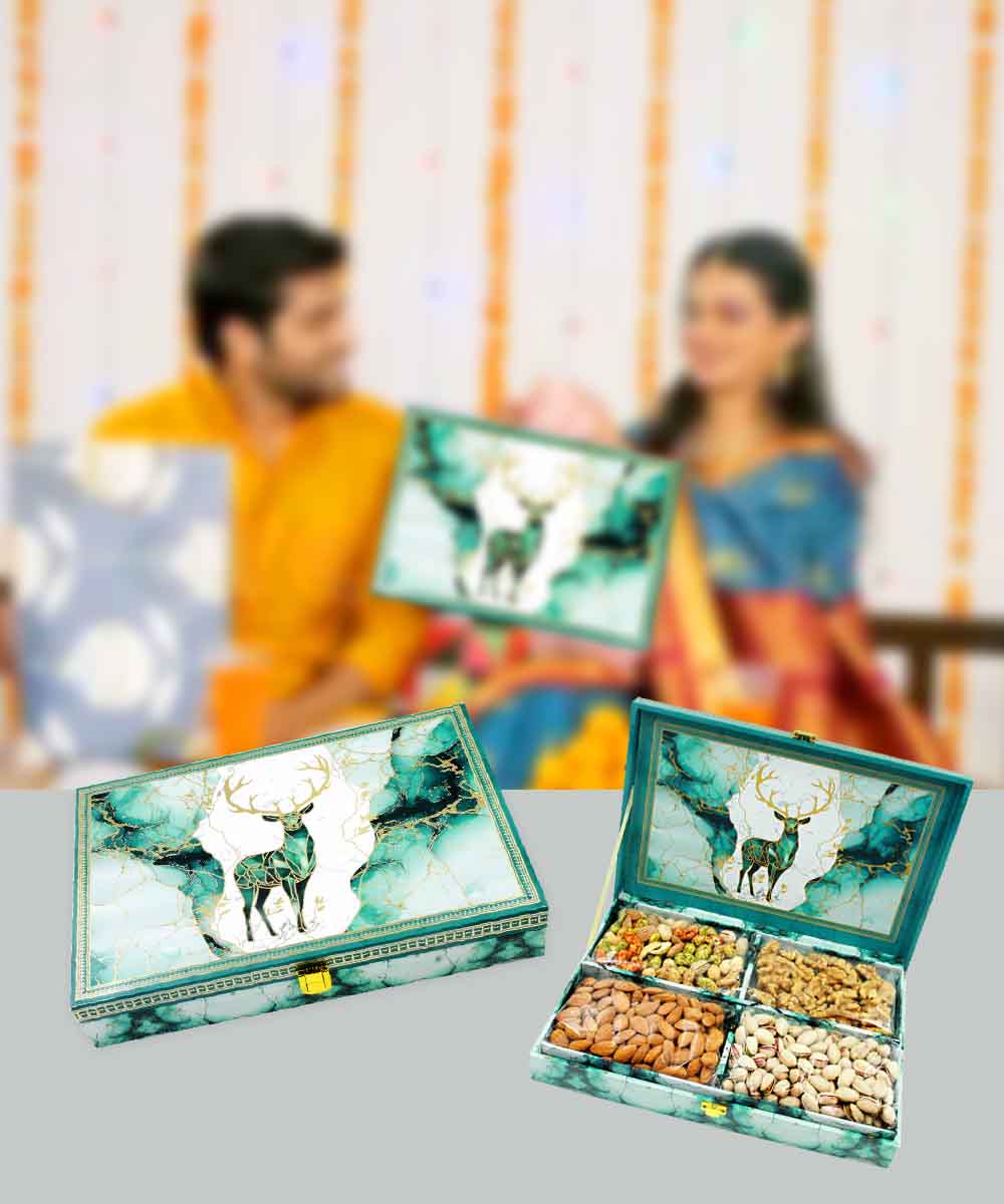 Raindeer Dryfruit Box