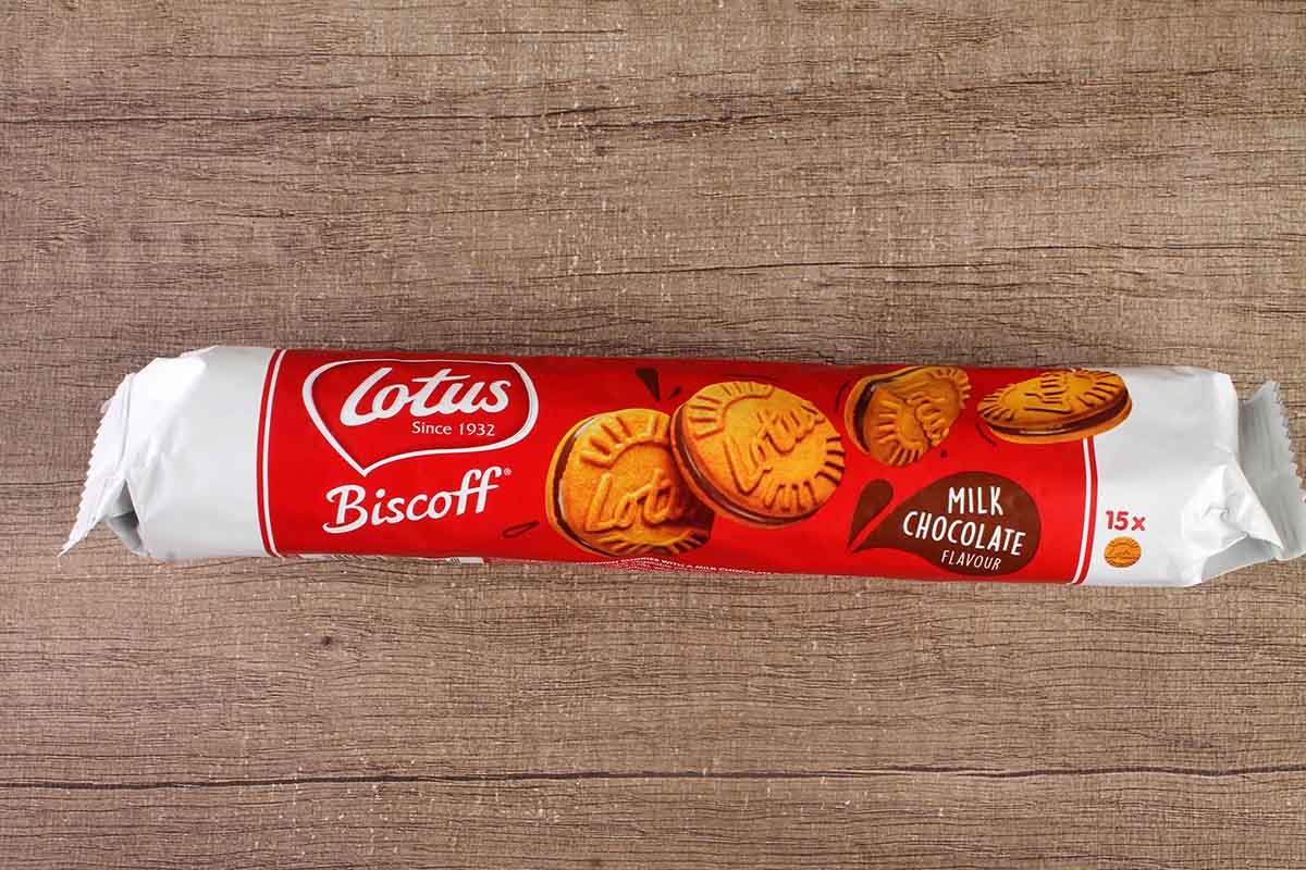 Lotus Biscoff Milk Chocolate 150 Gm