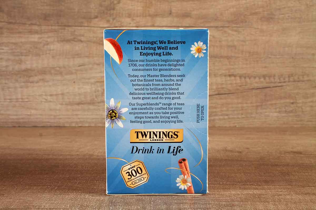 Twinings Unwinding Passionflower Spiced Apple & Vanilla Green Tea 18 Bags