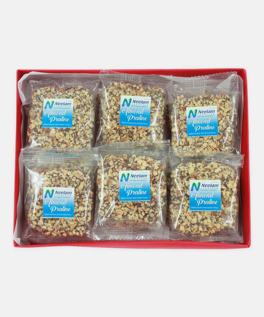 Almond Praline Chocolate 18 Pc