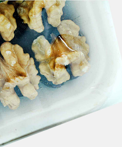 Iran Seedless Dates Walnuts Tray 400 Gm