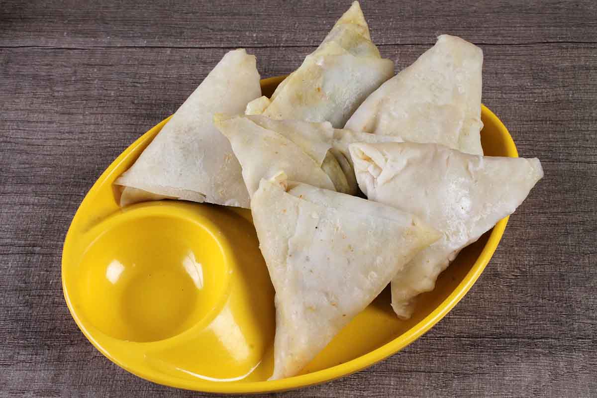 Paneer Samosa 6 Pcs