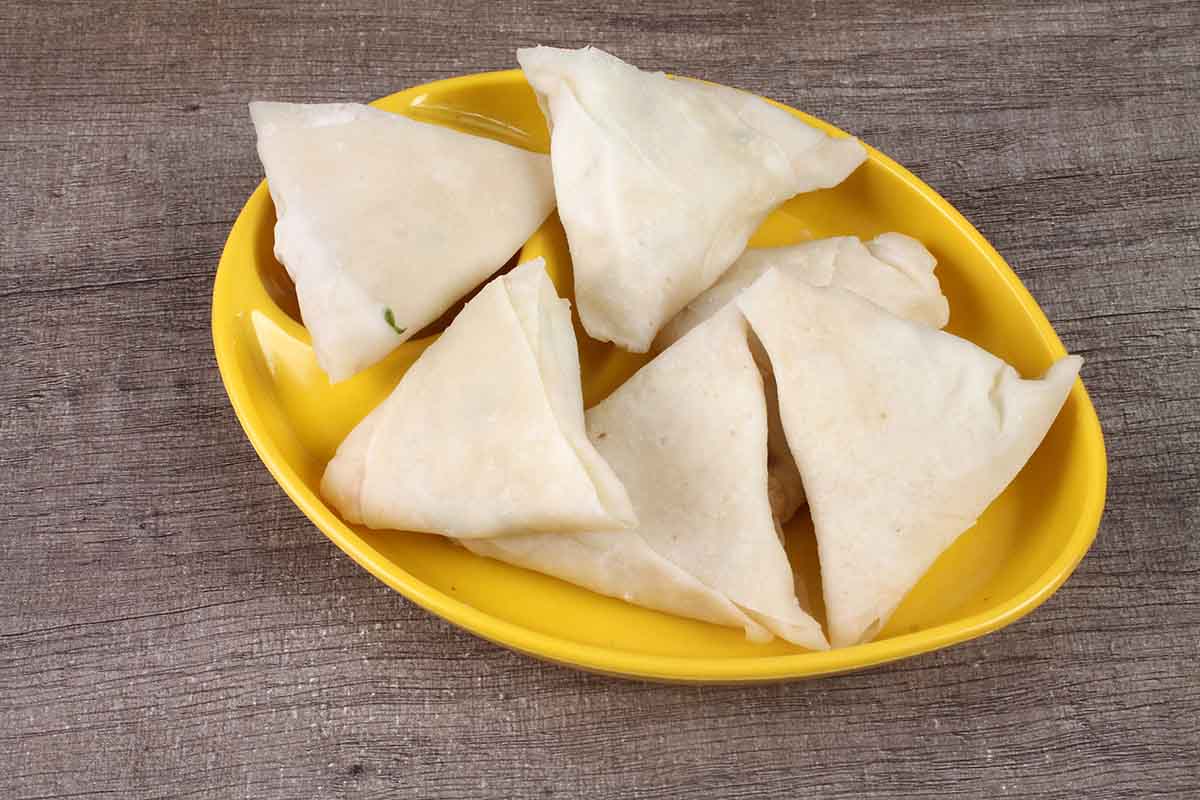 Cheese Corn Paneer Samosa 6Pc