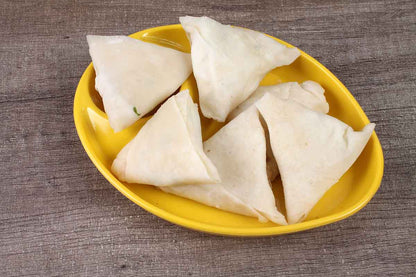 Cheese Corn Paneer Samosa 6Pc