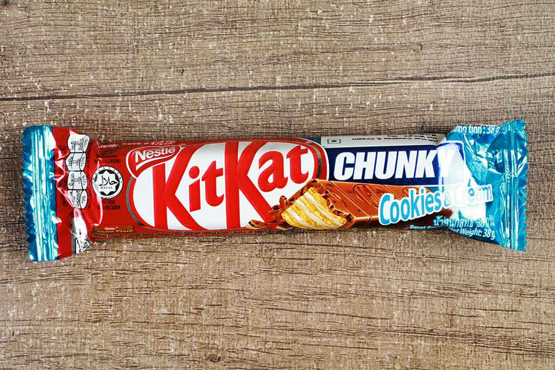 nestle kitkat chunky cookies & cream chocolate 38