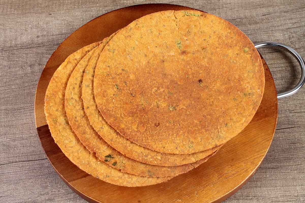 Whole Wheat Kanda Bhajiya Khakhra 250 Gm