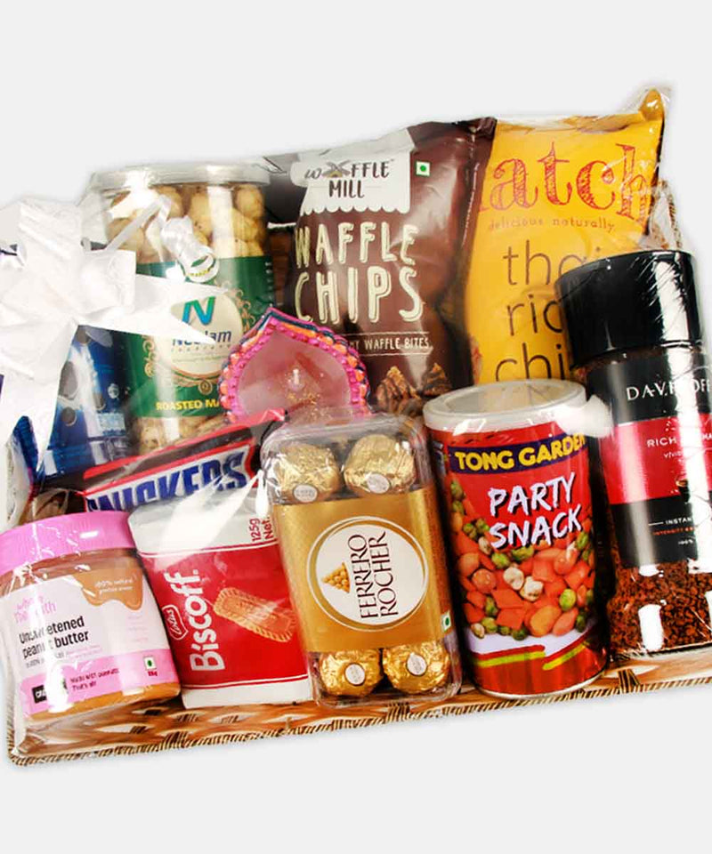 PARTY SNACK EXTRAVAGANZA HAMPER