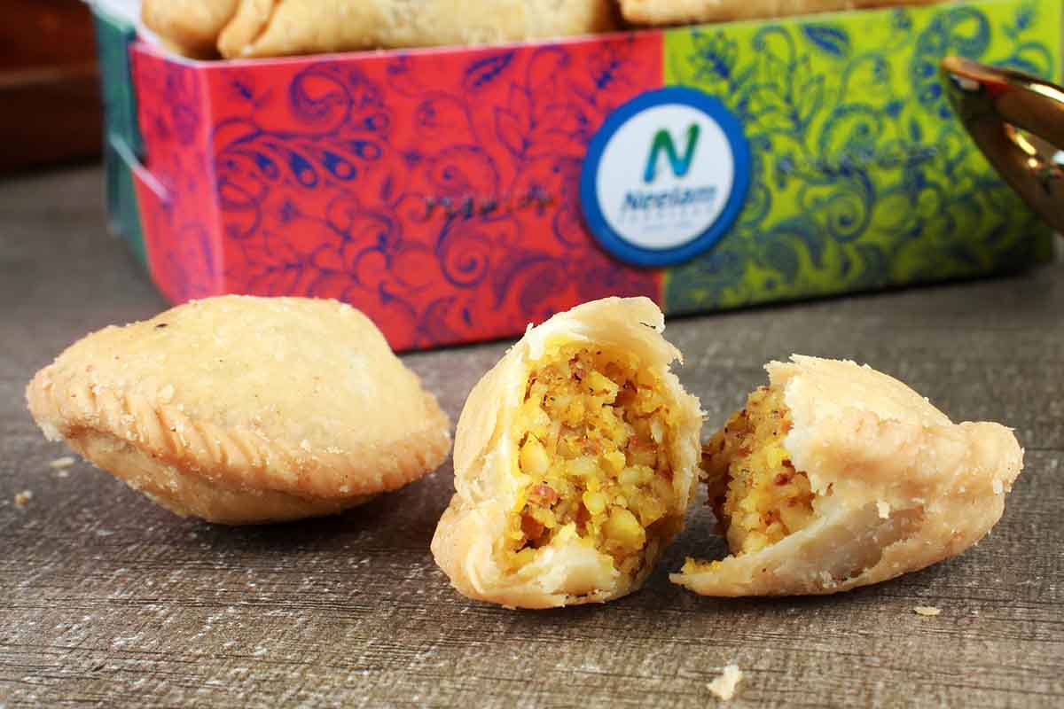 Dry Fruit Karanji 250 Gm