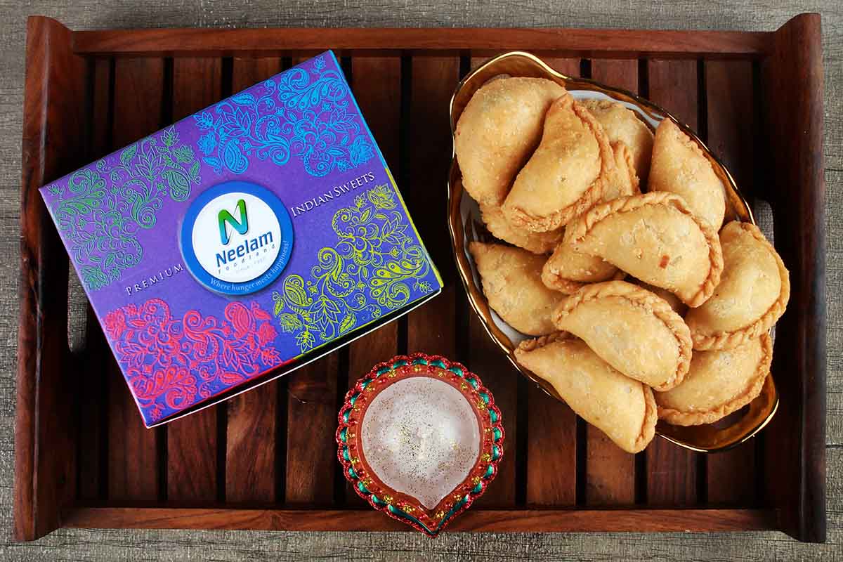 Suji Coconut Karanji 250 Gm