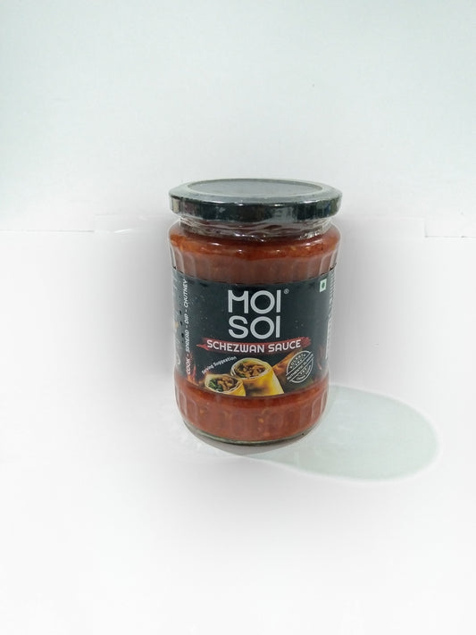 Moi Soi Schezwan Sauce 575 Gm