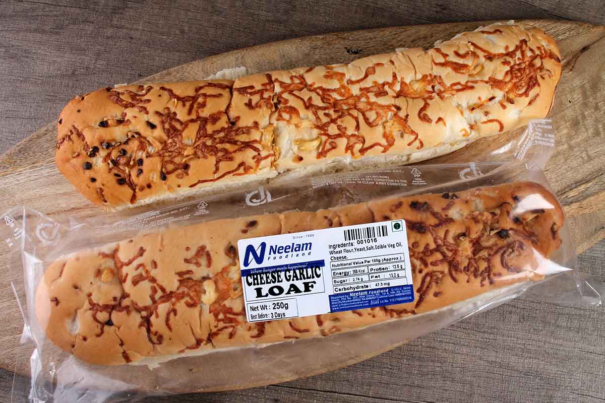 Cheese Garlic Loaf Bread 250 Gm