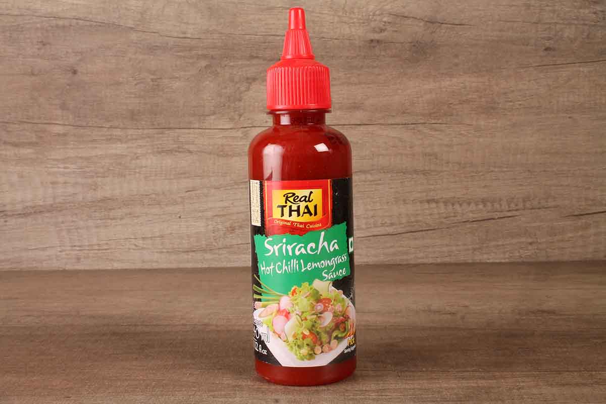Real Thai Sriracha Hot Chilli Lemongrass Sauce 240 Ml 290 Gm