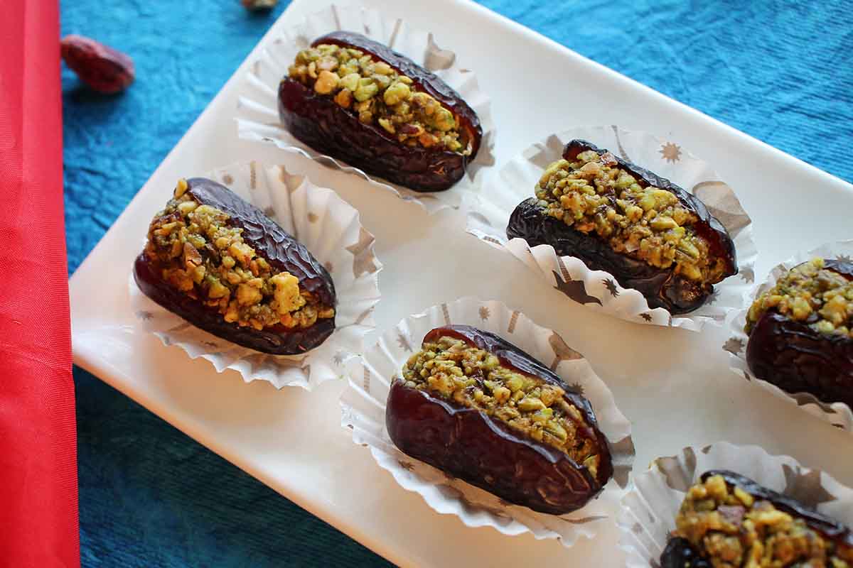 Pista Elaichi Dates Sweet 250 Gm