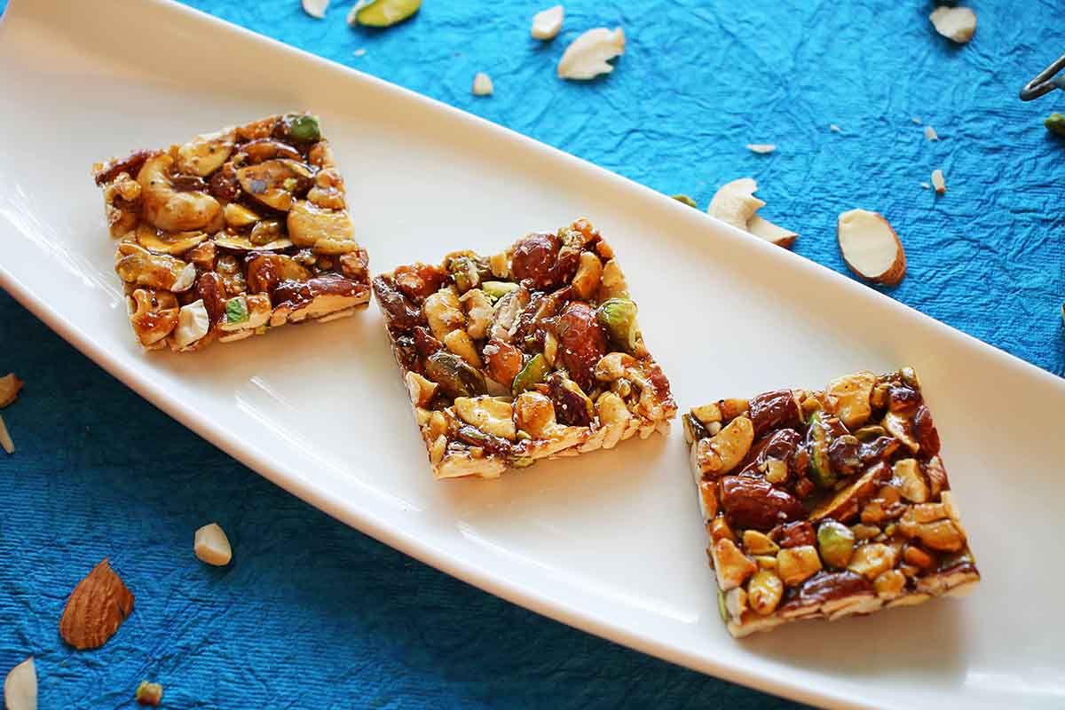 Stevia Kaju Badam Pista Chikki Sweet 500 Gm