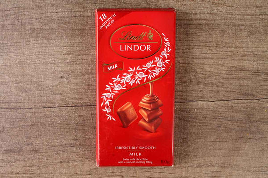 Lindt Lindor Irresistibly Smooth Milk Chocolate 100 Gm