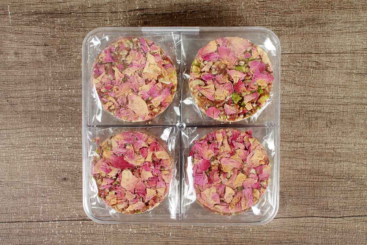 Badam Pista Rose Petals Coin Chikki 150 Gm