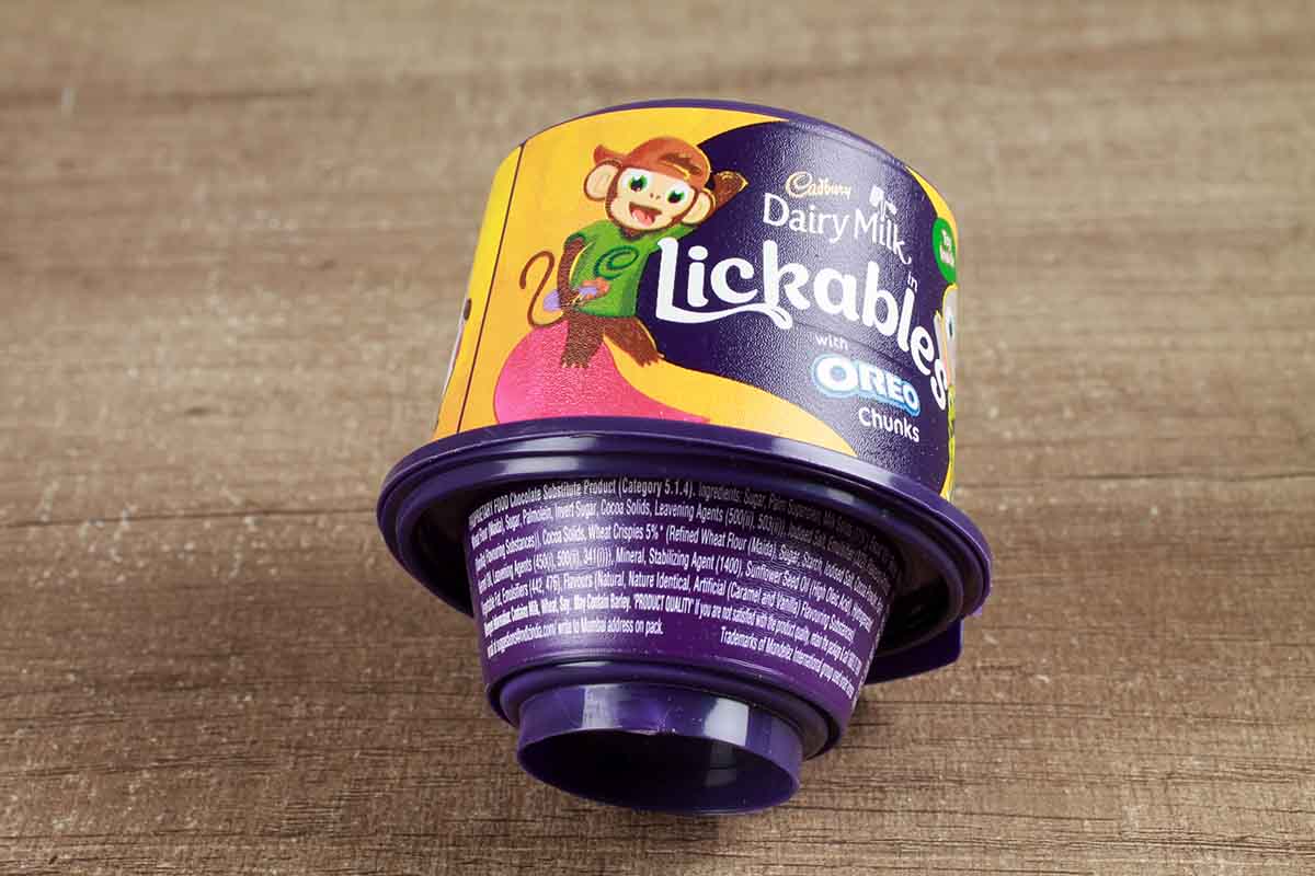 Cadbury Dairy Milk Lickables With Oreo Chunks Chocolate 20 Gm