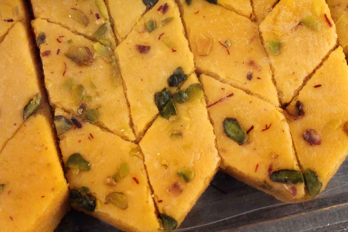 Kesar Kaju Katri Mini 225 Gm