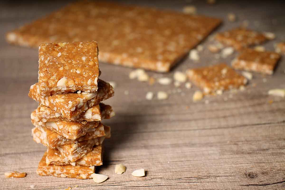 Crushed Peanut Chikki 200 Gm