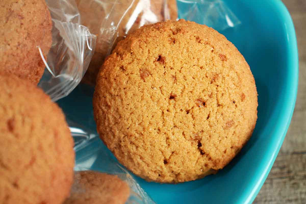 WHEAT JAGGERY BISCUIT 200 GM