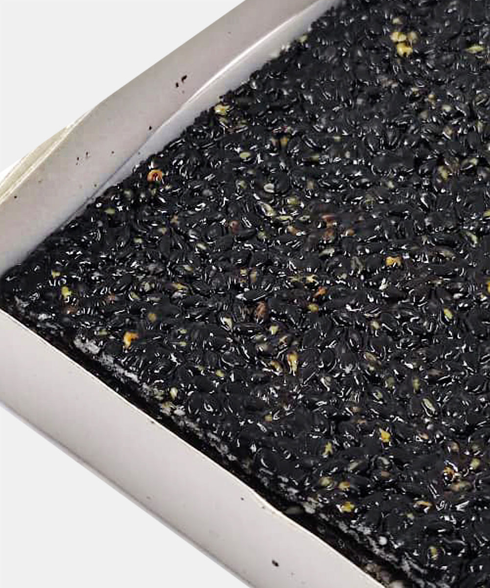 Desi Black Till Papdi 200 Gm