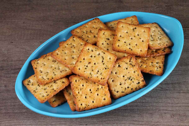 WHOLE WHEAT VEGETABLE CRACKERS 190