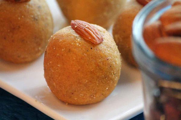 BESAN LADDOO SWEET 1