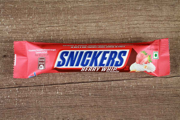 SNICKERS BERRY WHIP FLAVOUR CHOCOLATE 22 GM