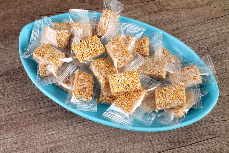 TIL CHIKKI CUBES 200 GM